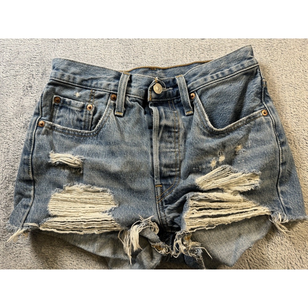 Levis 501 Original High Rise Cut Off Denim Shorts 24 Measures 26 Medium Wash